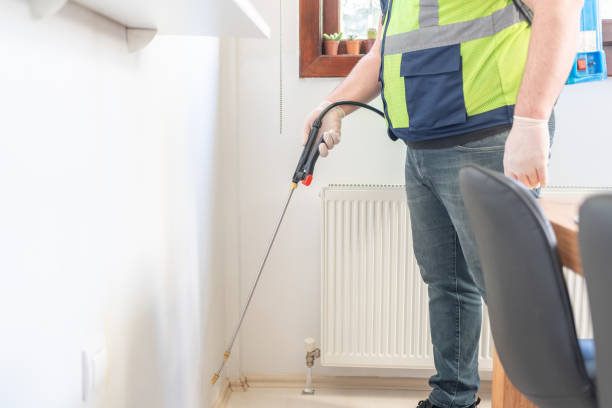 Best Commercial Pest Control Services  in Lincoln Center, KS